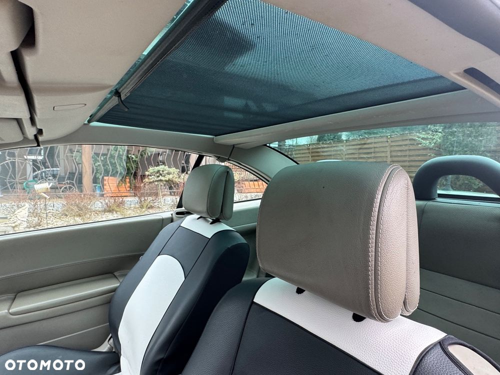 Renault Megane 2.0 Luxe Privilege - 8