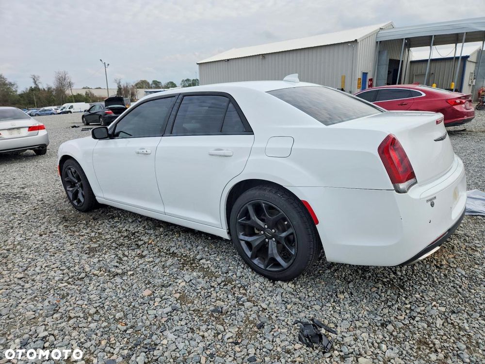 Chrysler 300s - 3