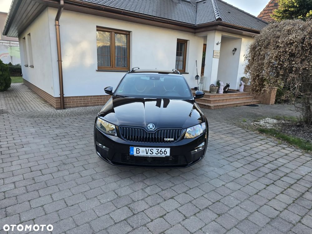 Skoda Octavia 2.0 TDI DSG RS - 3