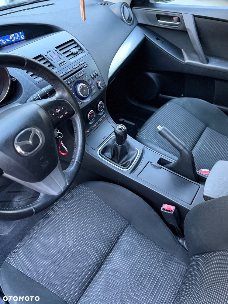 Mazda 3 - 10