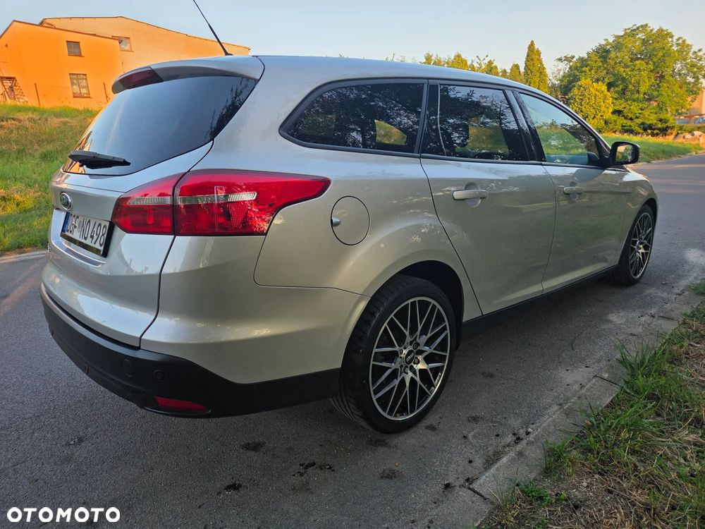 Ford Focus 1.5 EcoBlue Start-Stopp-System ACTIVE X - 4