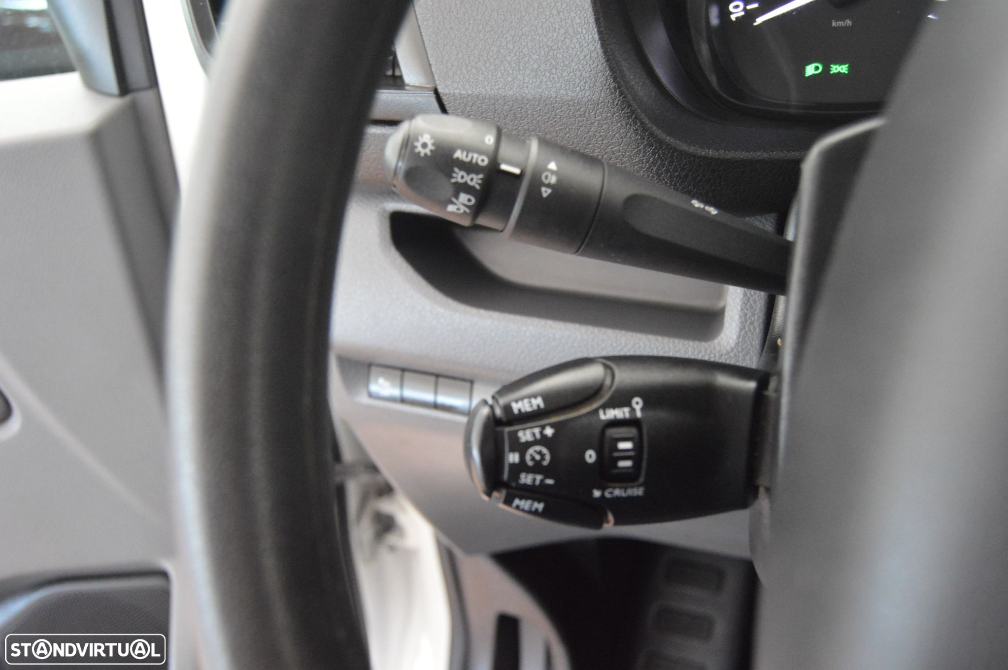 Opel Vivaro 1.5 CDTi L2H1 Enjoy - 19