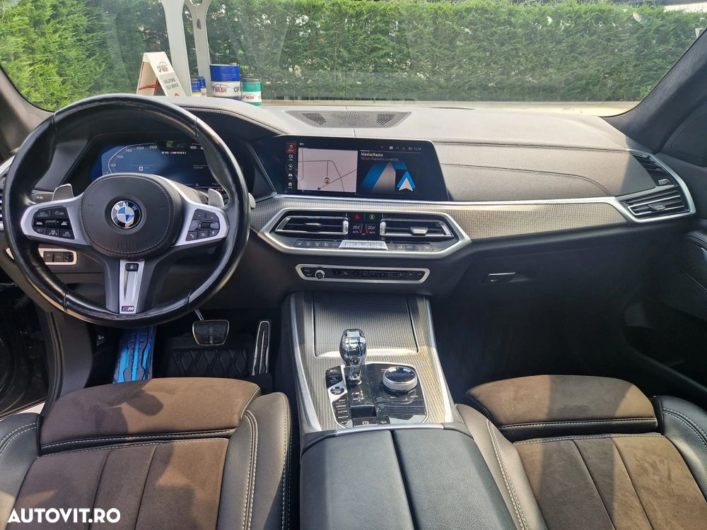 BMW X5 M M50i - 8