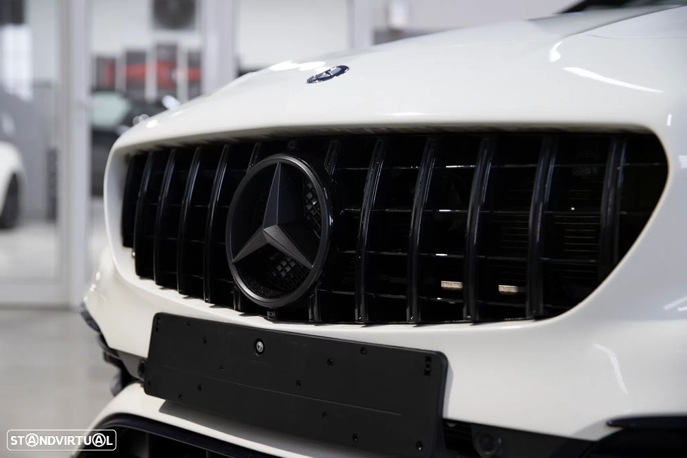 Mercedes-Benz CLA 45 AMG 4Matic Speedshift DCT 7G Night Edition - 12