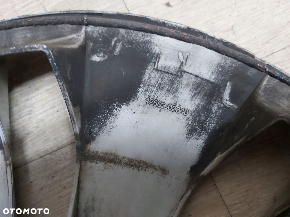 Toyota Corolla Avensis Auris II Verso kołpak 15 kapsel 42602-02340 - 6