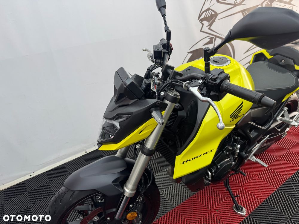 Honda CB - 11