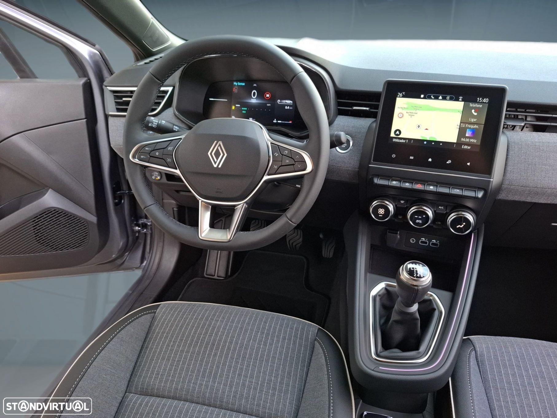 Renault Clio 1.0 TCe Techno Bi-Fuel - 13