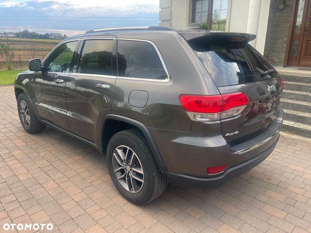 Jeep Grand Cherokee - 4