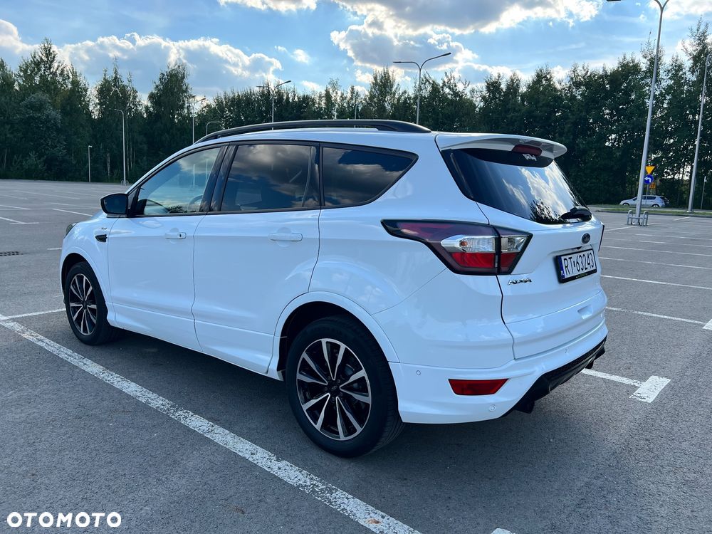 Ford Kuga 2.0 TDCi 2x4 ST-Line - 4
