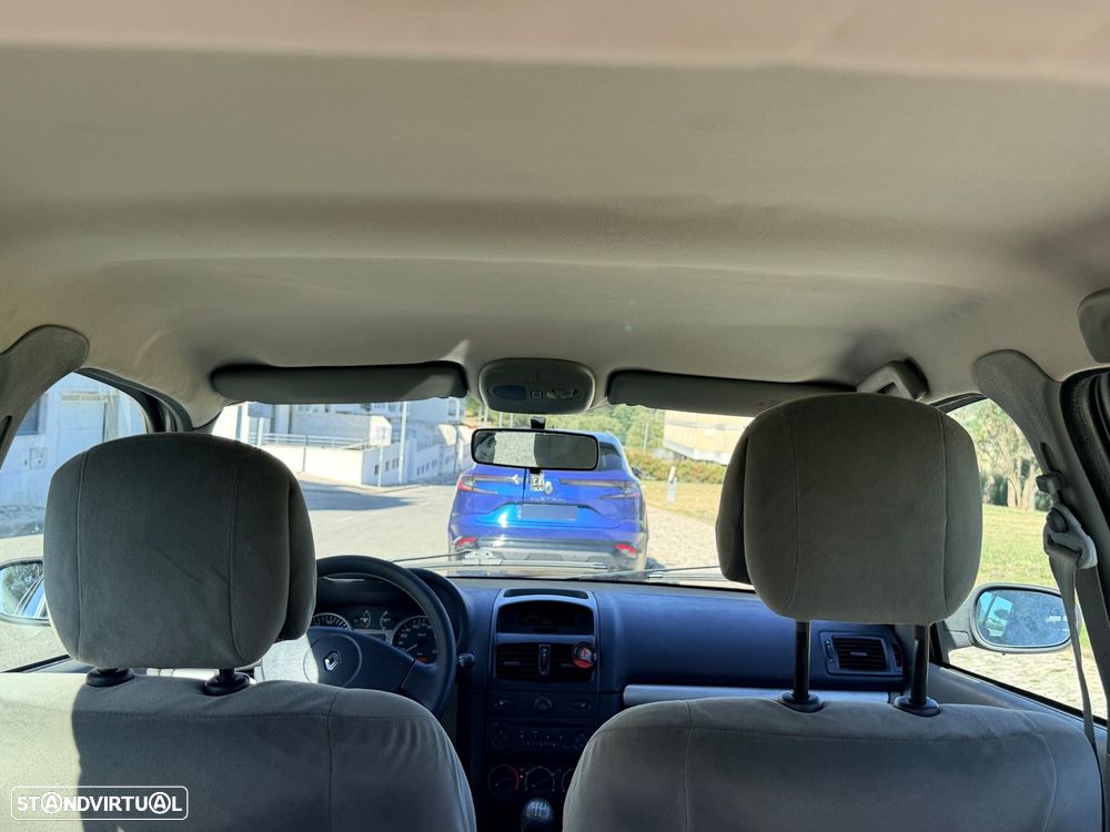 Renault Clio 1.2 16V Privilège - 6
