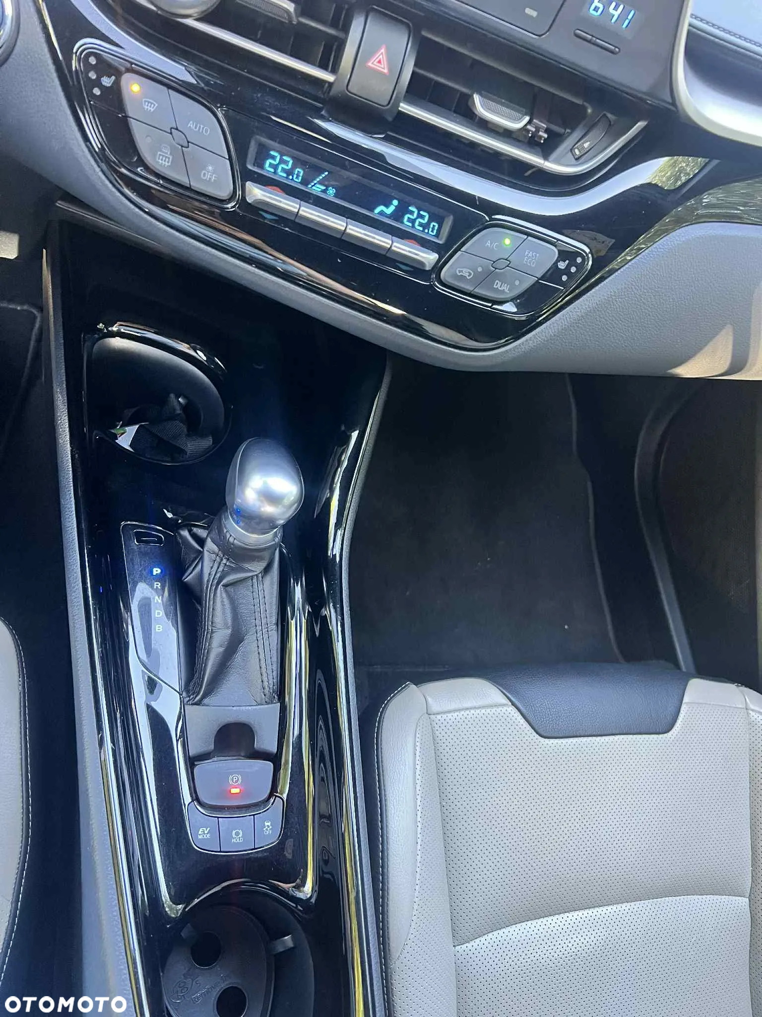 Toyota C-HR 1.8 Hybrid Selection - 14