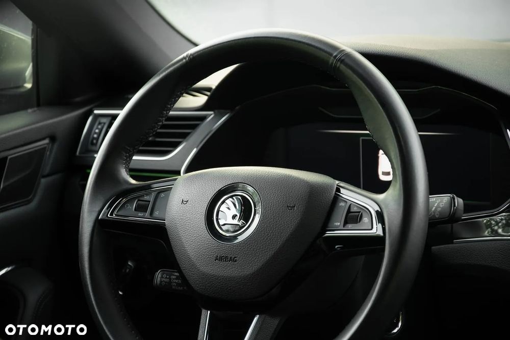 Skoda Superb 2.0 TDI 4x4 DSG L&K - 16