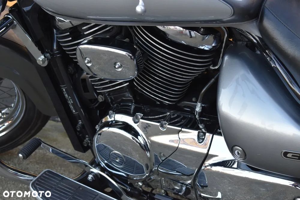 Suzuki VL 800 Volusia - Boulevard C50 - 20