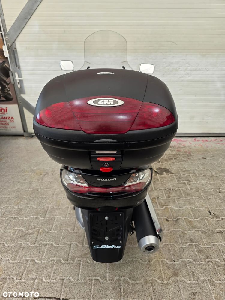 Suzuki Burgman - 25