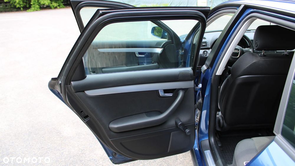 Audi A4 Avant 2.0 TDI - 13