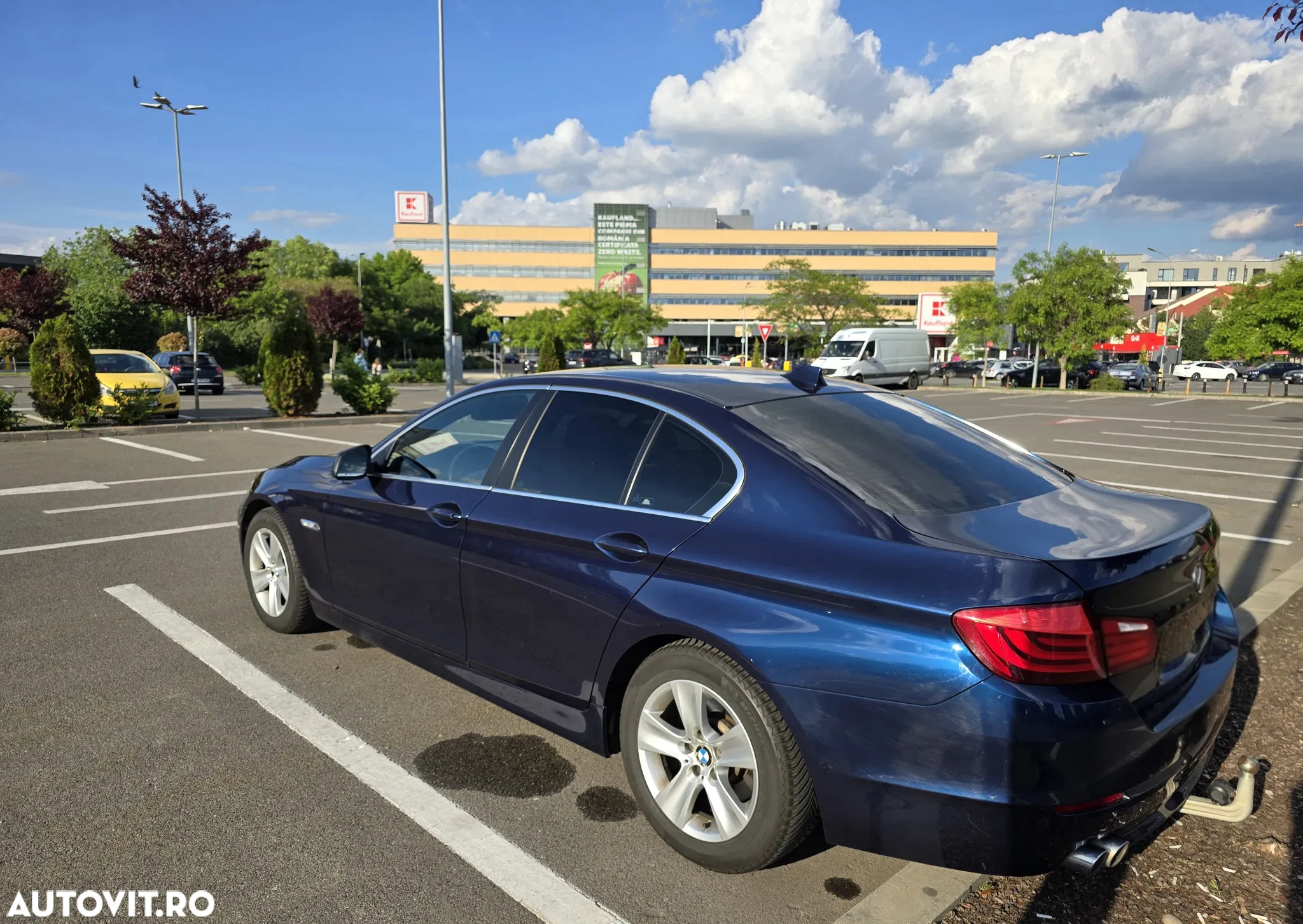 BMW Seria 5 520d - 7