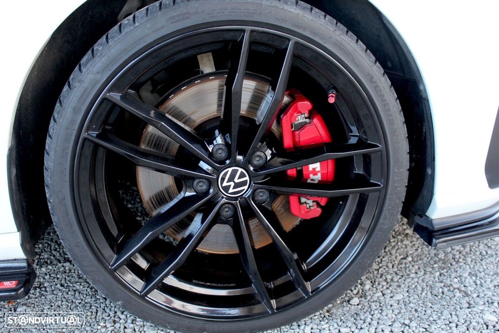 VW Golf 2.0 TSI GTI DSG - 18