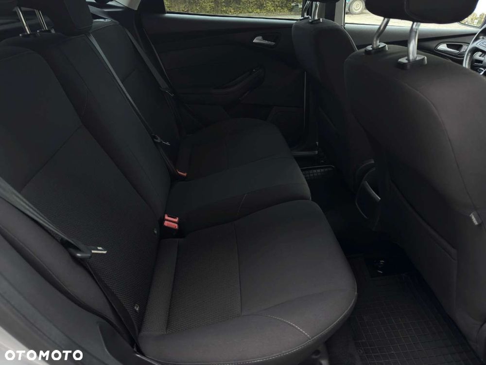 Ford Focus - 34
