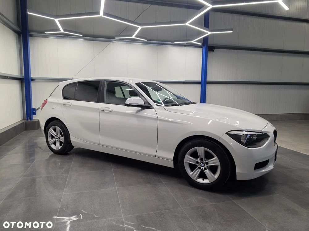 BMW Seria 1 116d DPF - 8