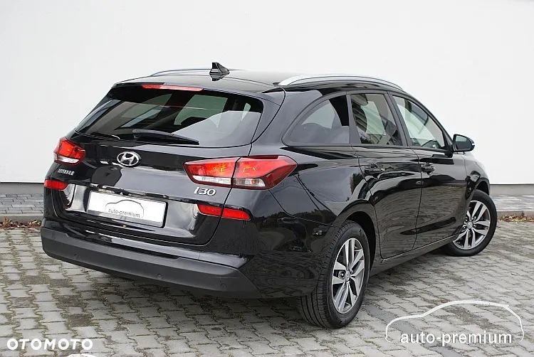 Hyundai i30 Kombi 1.6 CRDI Family+ - 33