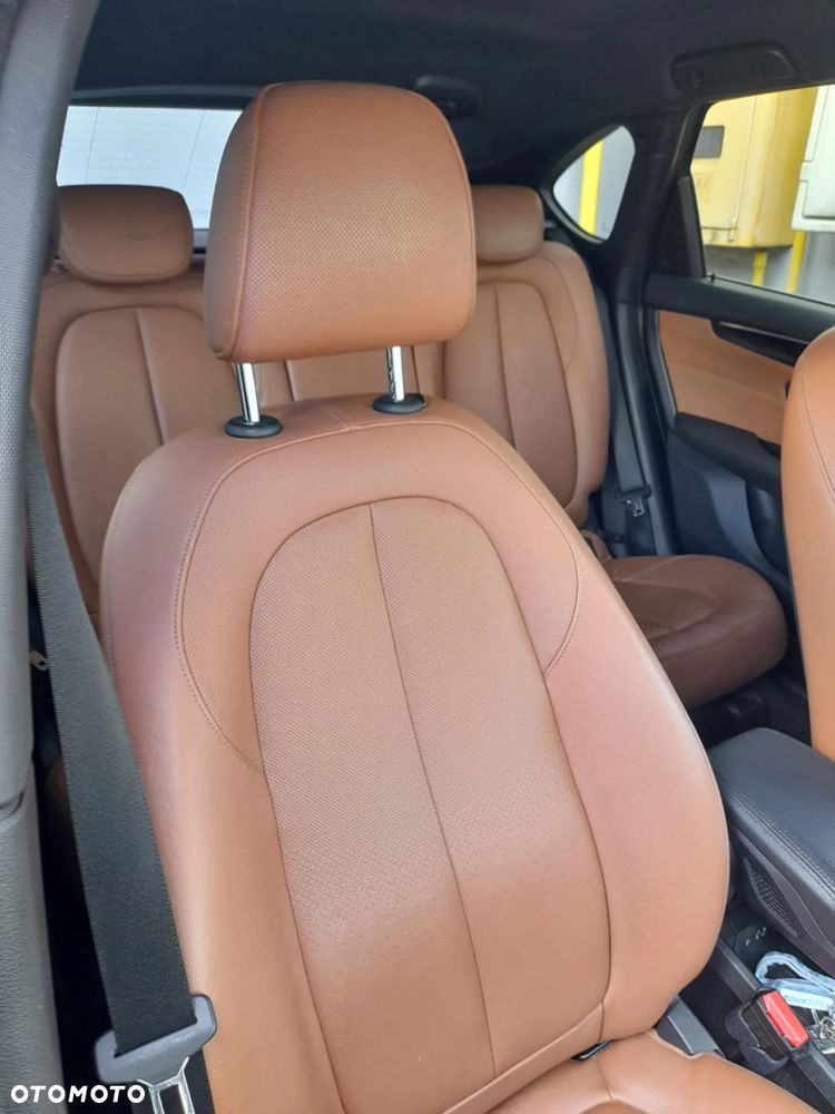 BMW Seria 2 218d Luxury Line - 11