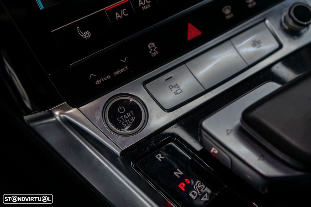 Audi e-tron 55 quattro Advanced - 48