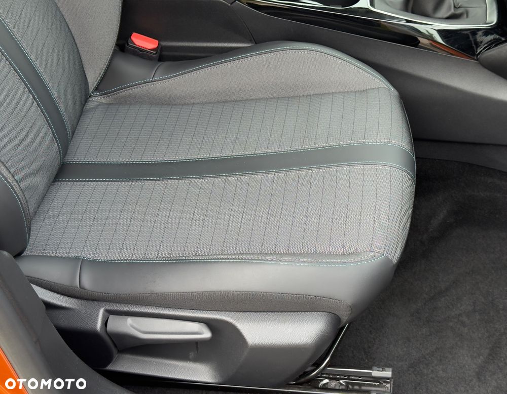 Peugeot 2008 PureTech 100 Stop&Start Allure - 23
