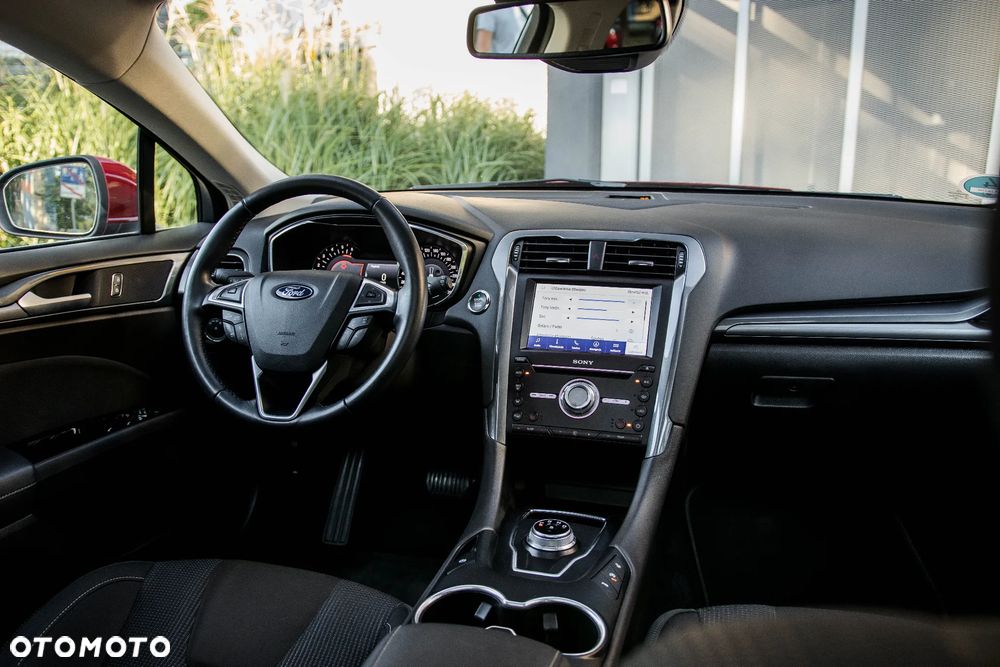 Ford Mondeo - 22
