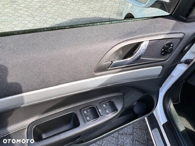 Skoda Octavia 2.0 TDI CR DPF DSG RS - 14