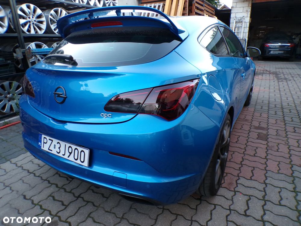 Opel Astra OPC - 12