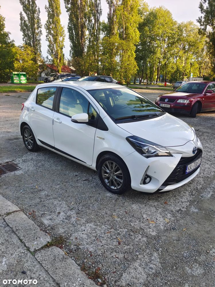 Toyota Yaris 1.5 Premium CVT - 4