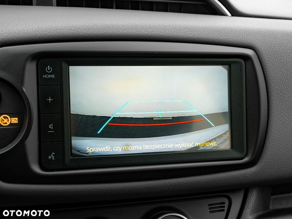 Toyota Yaris 1.5 Premium - 24