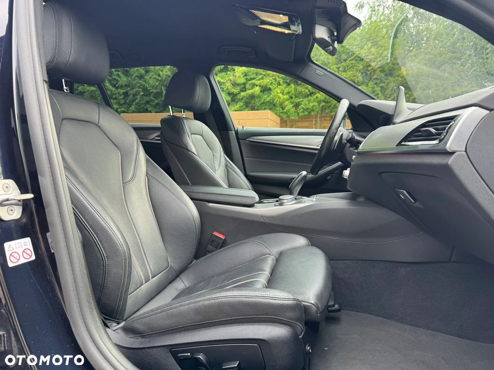 BMW Seria 5 520d M Sport Edition - 24