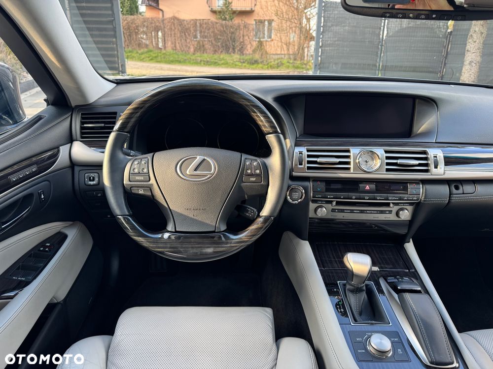 Lexus LS 460 Elite - 29