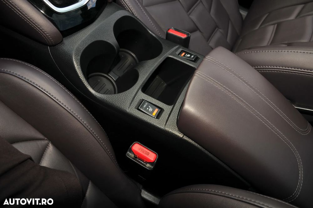Nissan Qashqai 1.6 DCI TEKNA+ - 25