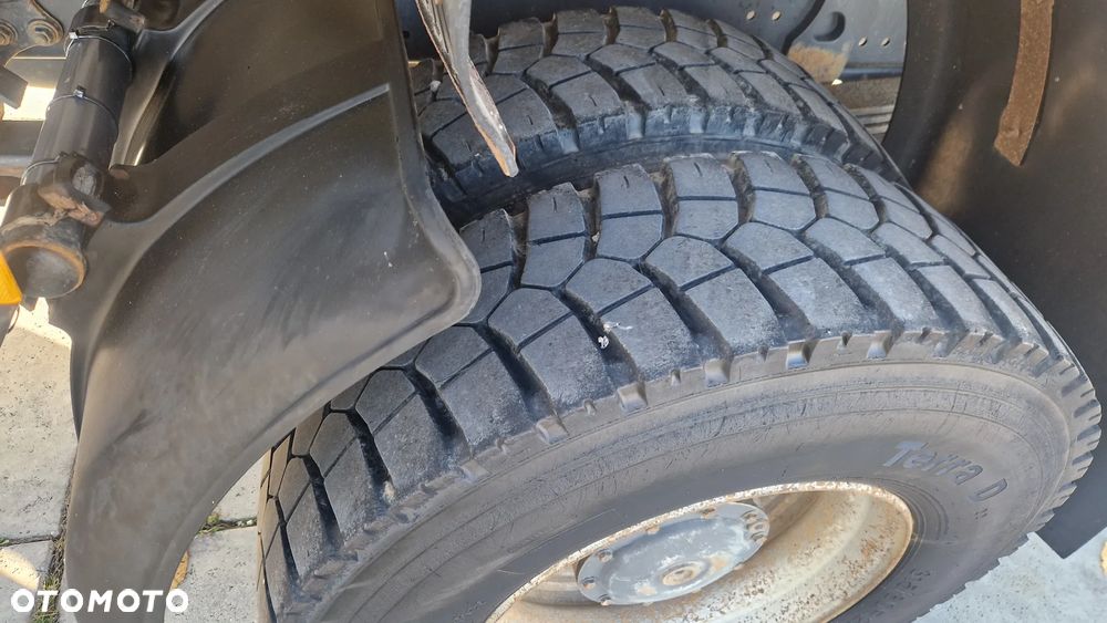 Mercedes-Benz Axor 1823 - 20