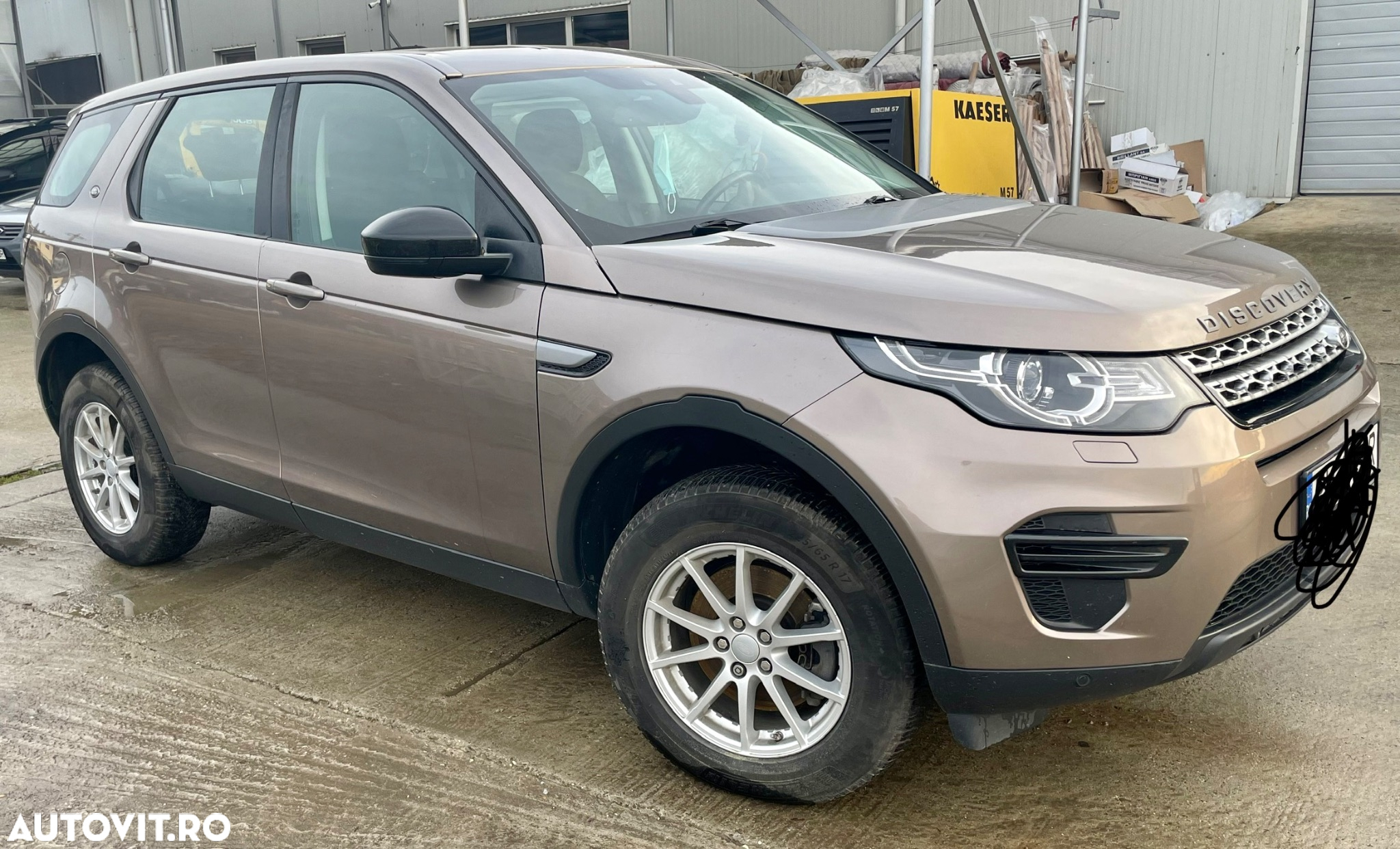 Land Rover Discovery 4 3.0 L TDV6 HSE Aut. - 2