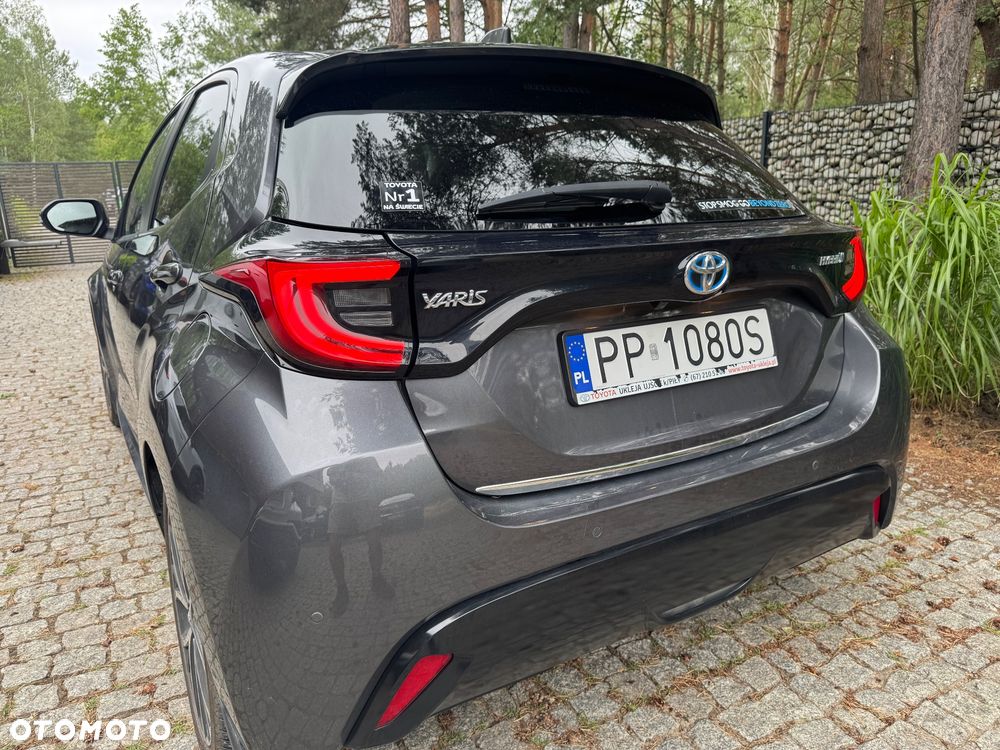 Toyota Yaris Hybrid 1.5 Executive - 11