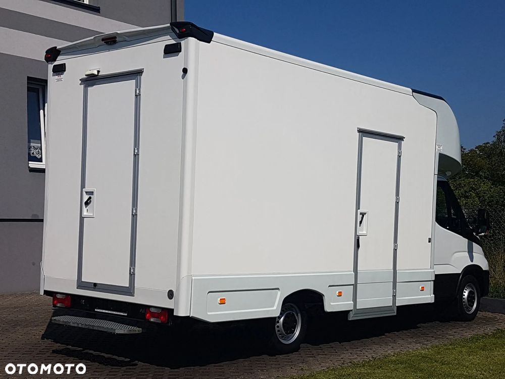 Iveco DAILY KONTENER NISKOPODŁOGOWY 4,43x2,23x2,42 SKLEP BAR KAMPER FOODTRUCK KLIMA KONIOWÓZ - 4