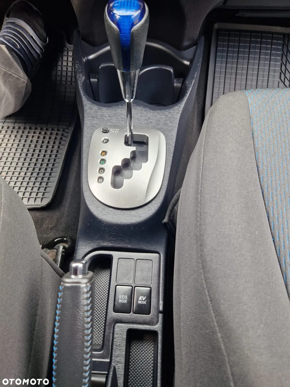 Toyota Yaris Hybrid 1.5 VVT-i Comfort - 14