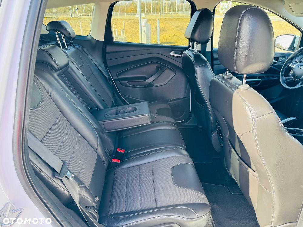 Ford Kuga 1.5 EcoBoost 2x4 Individual - 24