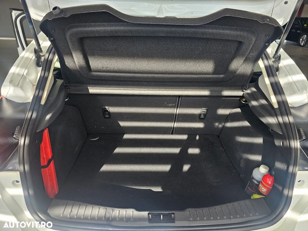 Ford Focus 1.0 EcoBoost Trend - 10