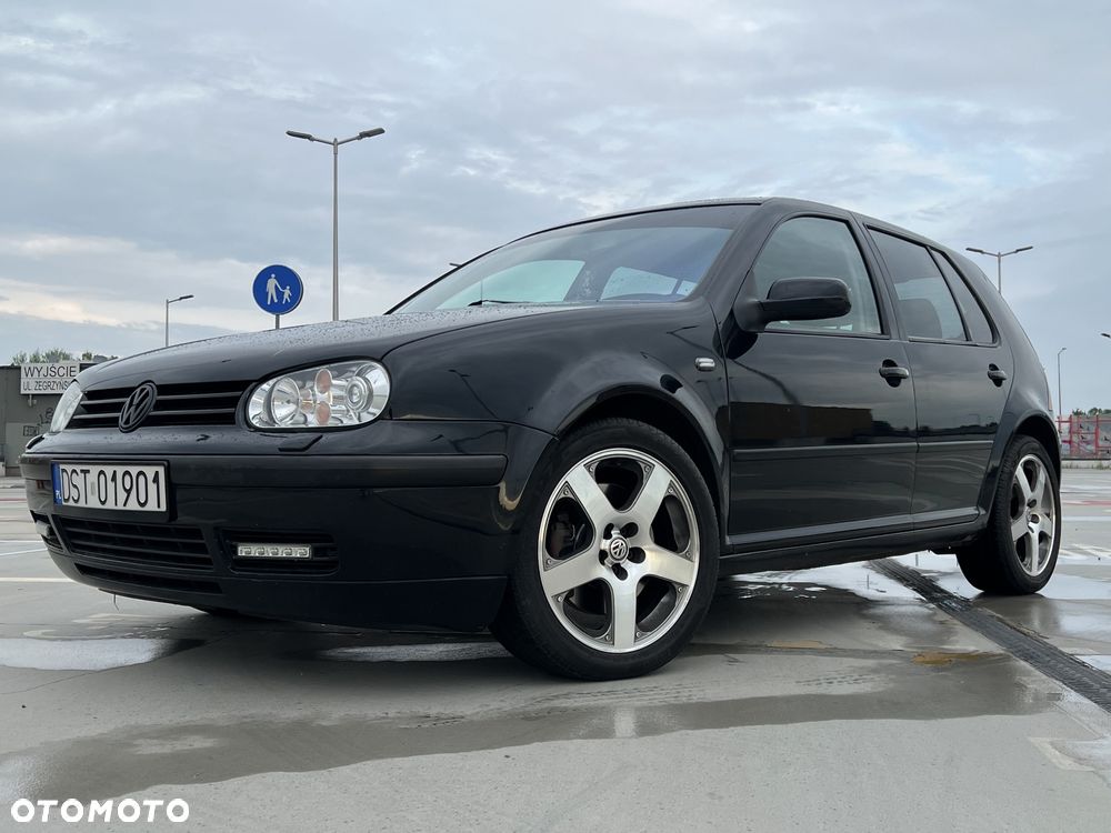 Volkswagen Golf - 2