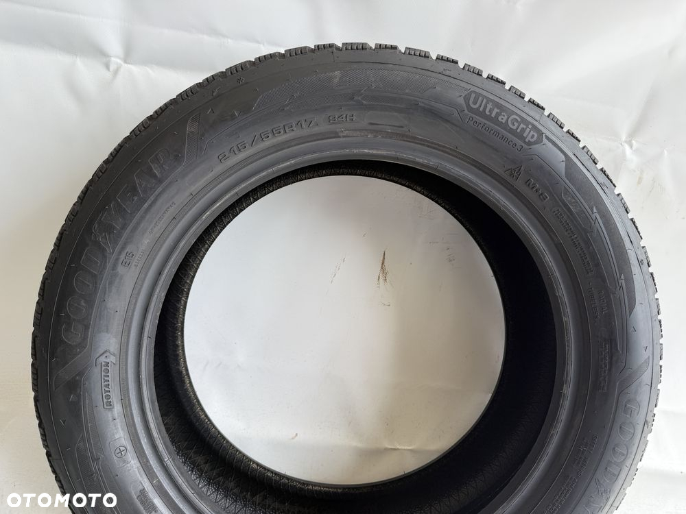215/55/17 Goodyear UltraGrip Performance 3 94H 2024R (456) - 3