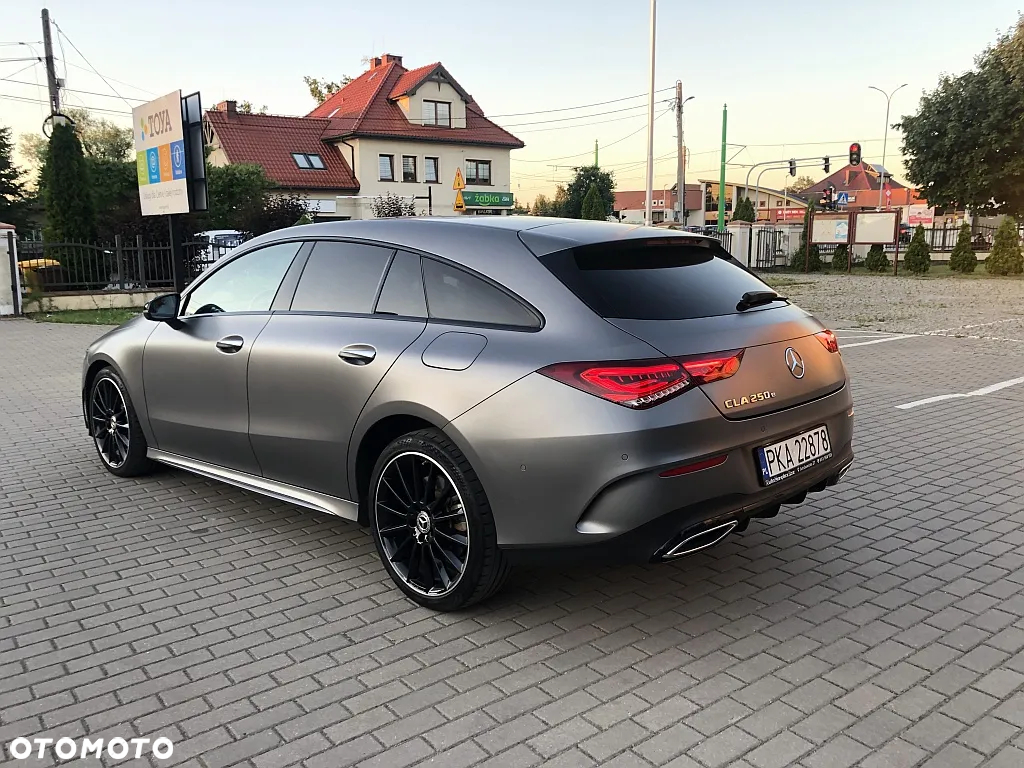 Mercedes-Benz CLA 250 E AMG Line 8G-DCT - 7