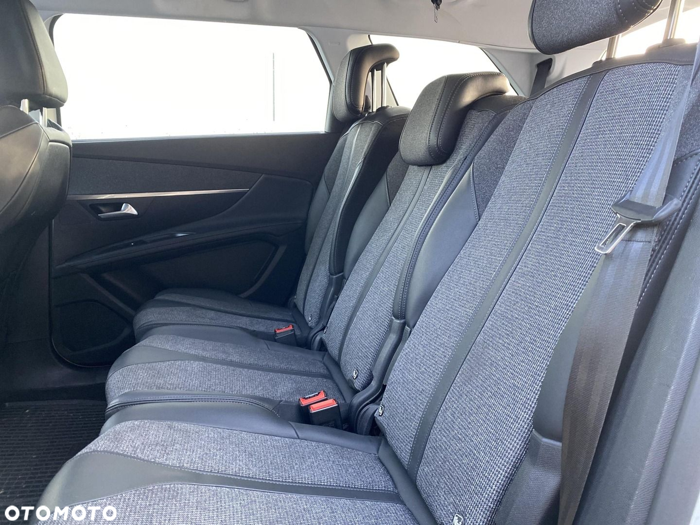 Peugeot 5008 - 12