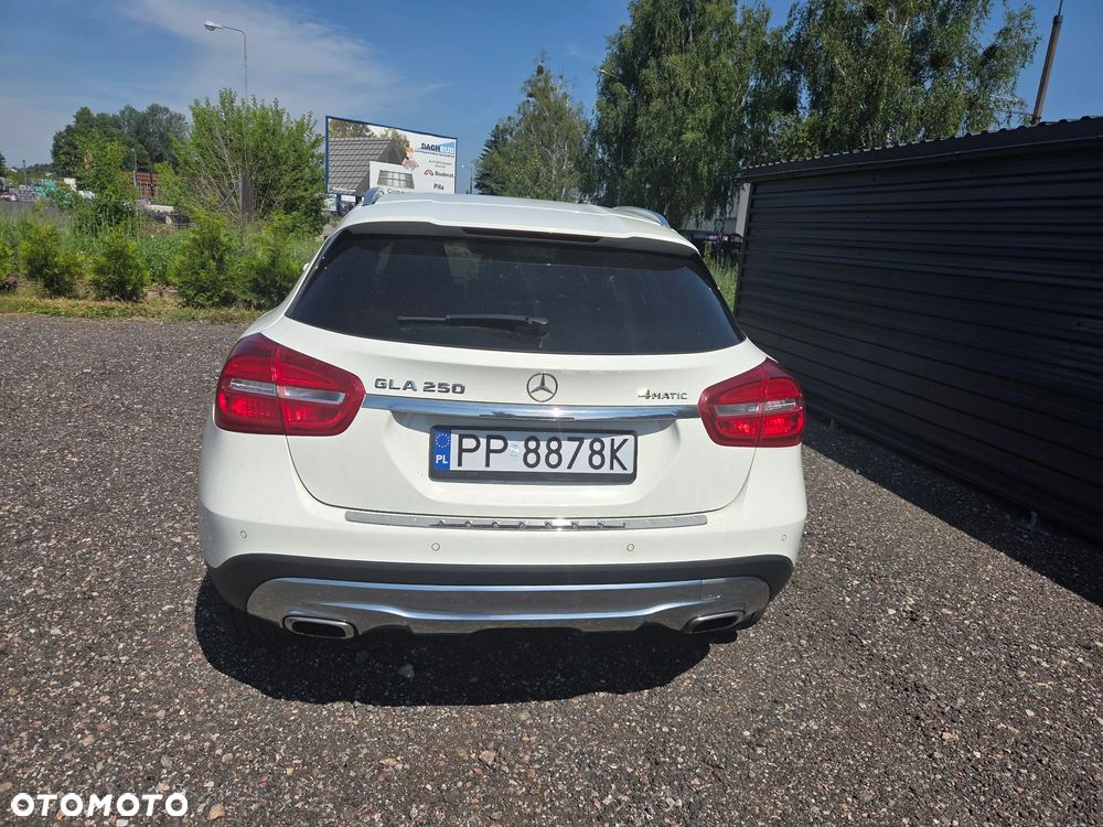 Mercedes-Benz GLA 250 4-Matic - 3