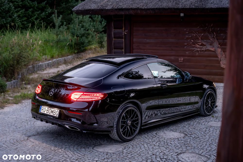 Mercedes-Benz Klasa C 200 4-Matic 9G-TRONIC - 14