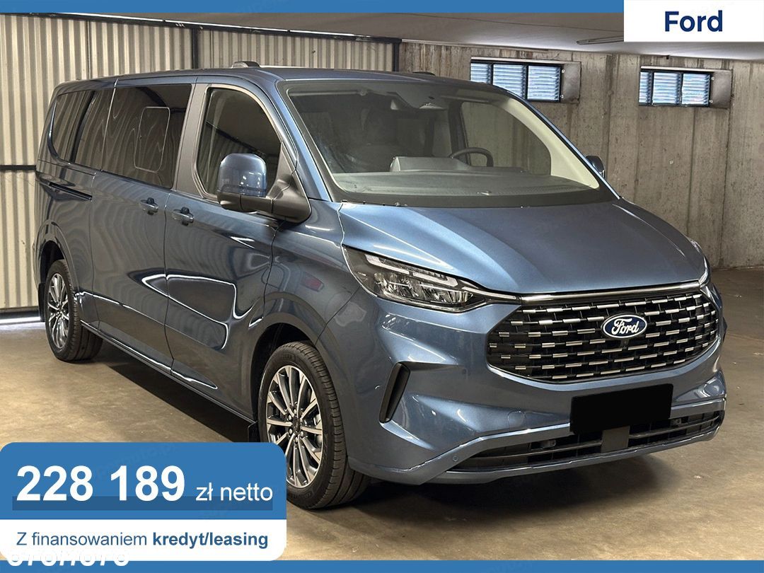Ford Tourneo Custom - 1
