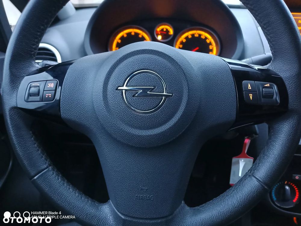 Opel Corsa 1.2 16V Cosmo - 22